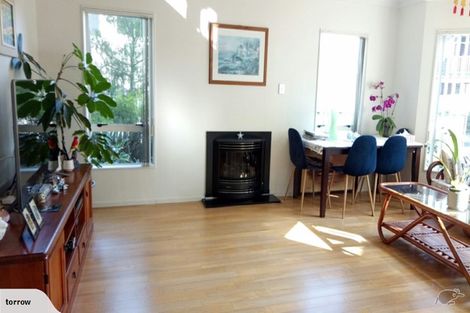 Photo of property in 10 Cuthill Close, Albany, Auckland, 0632