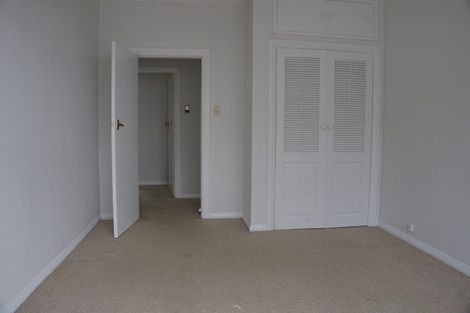 Photo of property in 109 Queens Drive, Lyall Bay, Wellington, 6022