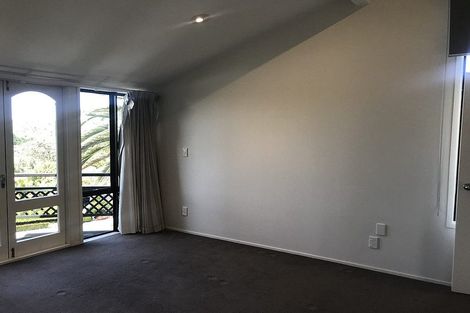 Photo of property in 1/19 Beach Road, Castor Bay, Auckland, 0620