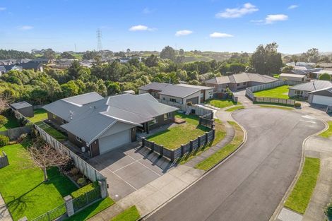 Photo of property in 7 Settlers Close, Whalers Gate, New Plymouth, 4310