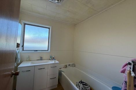 Photo of property in 5 Chesley Place, Half Moon Bay, Auckland, 2012