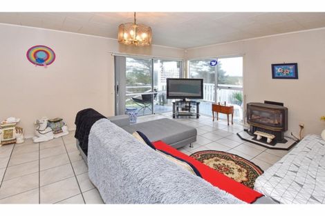 Photo of property in 20 Rukumoana Place, Clendon Park, Auckland, 2103