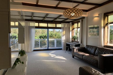 Photo of property in 32 Wairoa Road, Narrow Neck, Auckland, 0624