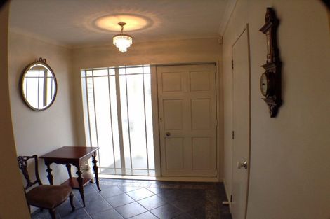 Photo of property in 1/174 Centreway Road, Orewa, 0931