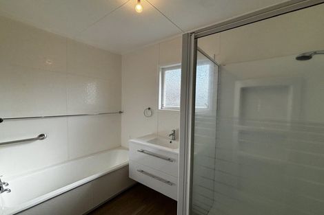 Photo of property in 92 Brois Street, Frankleigh Park, New Plymouth, 4310