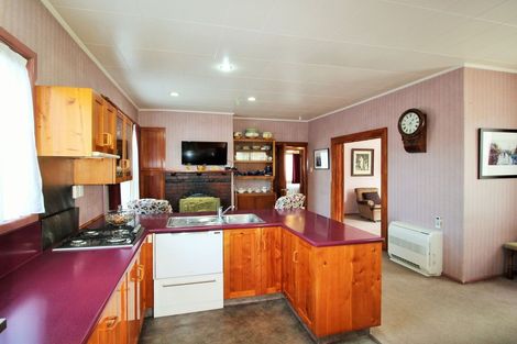 Photo of property in 17 Towey Street, Holmes Hill, Oamaru, 9401