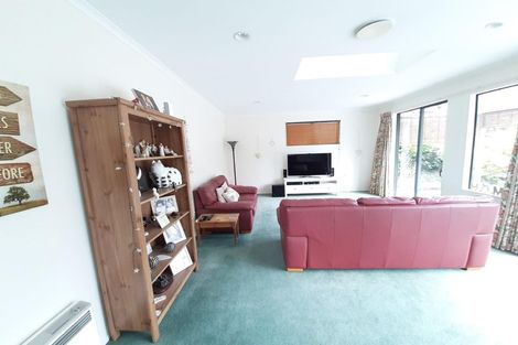 Photo of property in 20 Oban Road, Browns Bay, Auckland, 0630