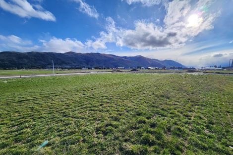 Photo of property in 27 Packer Road, Wanaka, 9382