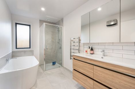 Photo of property in 2 Margate Street, Waihola, Milton, 9073