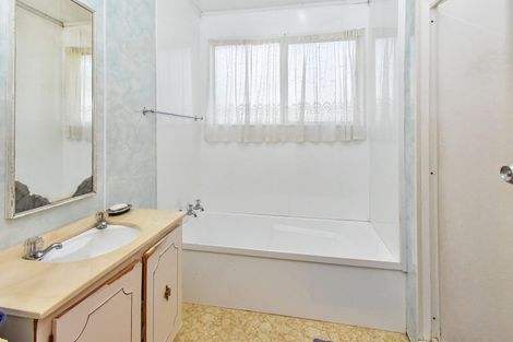 Photo of property in 35 Goodwin Drive, Rosehill, Papakura, 2113