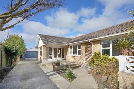 Photo of property in 18 Longmuir Street, Ilam, Christchurch, 8041