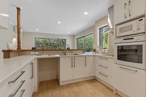 Photo of property in 82a Beach Road, Mellons Bay, Auckland, 2014