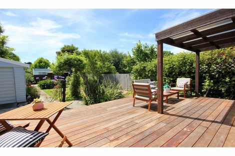 Photo of property in 22 Wilsons Road, Saint Martins, Christchurch, 8022