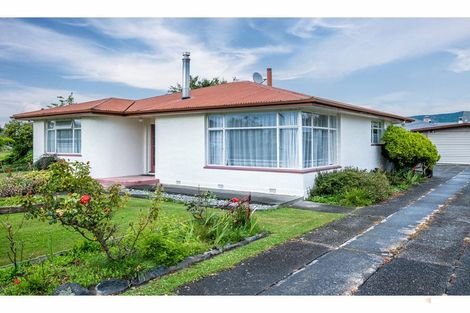 Photo of property in 1 Regent Street, Waimate, 7924