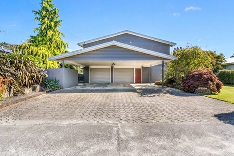 Photo of property in 8 Home Street, Winton, 9720