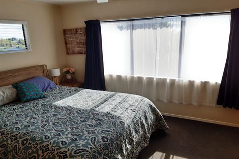 Photo of property in 30 Lansdowne Crescent, Glenview, Hamilton, 3206