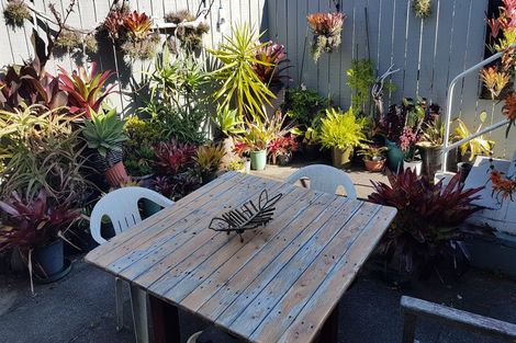 Photo of property in 2 Staines Avenue, Mangere East, Auckland, 2024