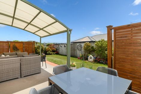 Photo of property in 12 Rochfort Crescent, Pyes Pa, Tauranga, 3112