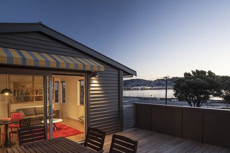 Photo of property in 44 Shelly Bay Road, Maupuia, Wellington, 6022