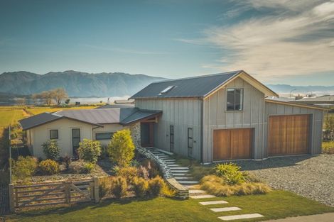 Photo of property in 93 Dusky Street, Te Anau, 9600