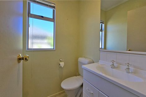 Photo of property in 12 Caulfield Place, Taradale, Napier, 4112