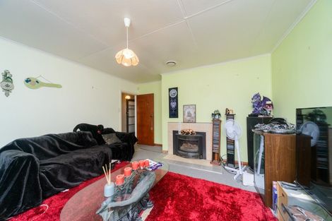 Photo of property in 9 Belfast Place, Roslyn, Palmerston North, 4414