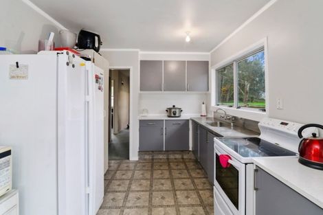 Photo of property in 69 Aquarius Drive, Kawaha Point, Rotorua, 3010