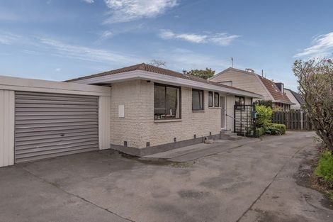 Photo of property in 1/74a Jeffreys Road, Fendalton, Christchurch, 8052