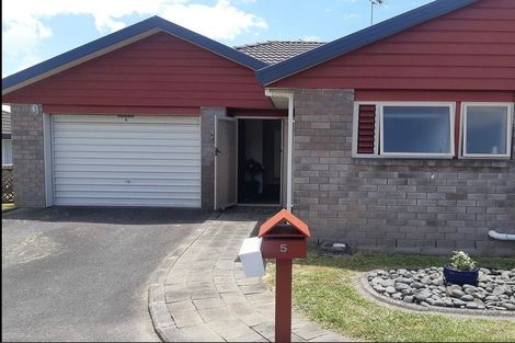 Photo of property in 5 The Boulevard, Red Beach, 0932