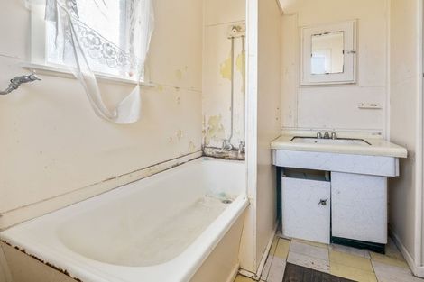 Photo of property in 67 Fingall Street, South Dunedin, Dunedin, 9012