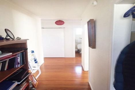 Photo of property in 158 Edmonton Road, Te Atatu South, Auckland, 0610