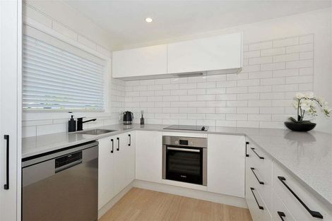 Photo of property in 8/58 Papanui Road, Merivale, Christchurch, 8014