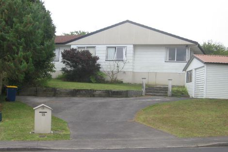 Photo of property in 18 Athena Drive, Totara Vale, Auckland, 0629