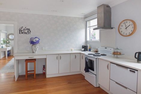 Photo of property in 35 Nash Parade, Foxton Beach, Foxton, 4815