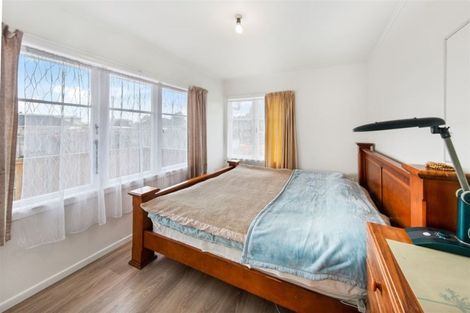 Photo of property in 17 Bolton Place, Otara, Auckland, 2023