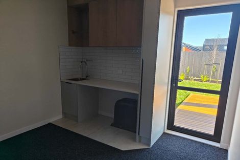 Photo of property in 14 Coopworth Street, Karaka, 2580