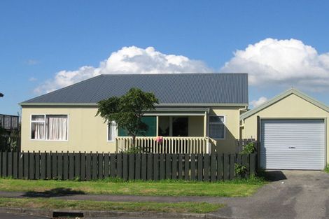 Photo of property in 28 Halyard Place, Te Atatu Peninsula, Auckland, 0610