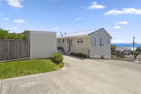 Photo of property in 24 Matatiro Street, Titahi Bay, Porirua, 5022