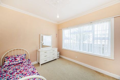 Photo of property in 25 Ake Ake Avenue, Hokowhitu, Palmerston North, 4410