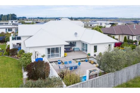 Photo of property in 3 Te Wairewa Street, Pegasus, 7612