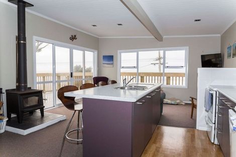 Photo of property in 18 Akitio Esplanade, Akitio, Pongaroa, 4991