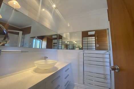 Photo of property in 237 Te Atatu Road, Te Atatu South, Auckland, 0610