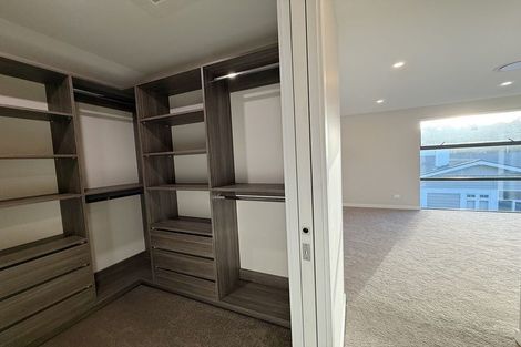 Photo of property in 30b Selwyn Road, Cockle Bay, Auckland, 2014