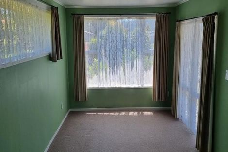 Photo of property in 3 Carter Drive, Pomare, Rotorua, 3015