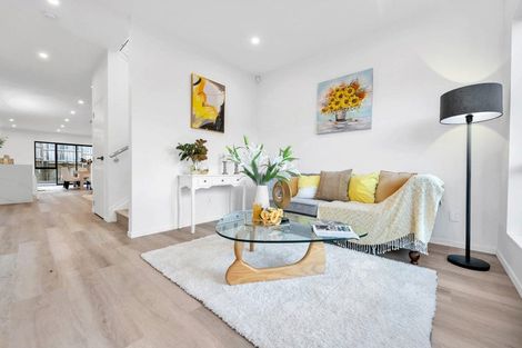 Photo of property in 48 Elevation Street, Flat Bush, Auckland, 2019