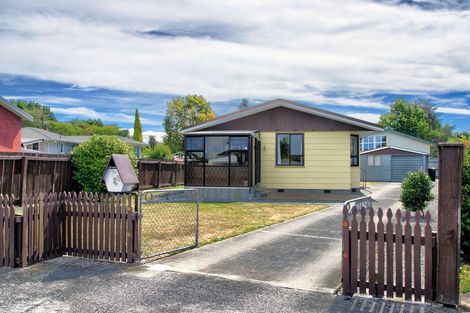 Photo of property in 1 Lowes Place, Solway, Masterton, 5810