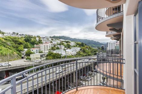 Photo of property in Atrium Towers, 8g/154 The Terrace, Wellington Central, Wellington, 6011