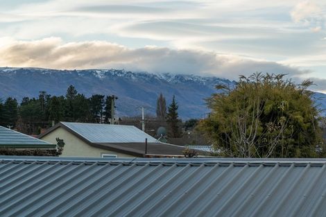 Photo of property in 11 Molyneux Avenue, Cromwell, 9310