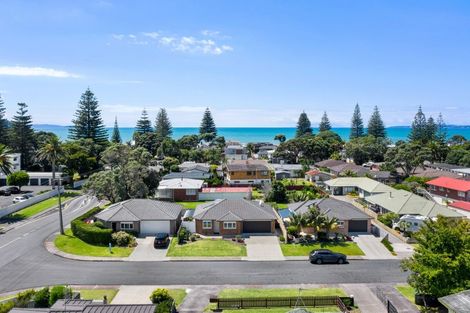 Photo of property in 39 Elizabeth Street, Orewa, 0931