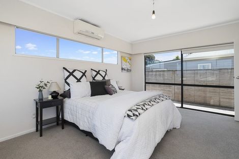 Photo of property in 31 Huka Road, Birkenhead, Auckland, 0626